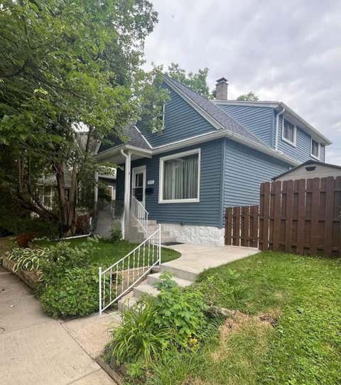 Photo of 1012 Oak St, South Milwaukee, WI 53172 (MLS # 1881188)