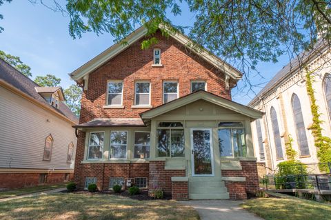 Photo of 2367 N Vel R Phillips Ave, Milwaukee, WI 53212 (MLS # 1892302)