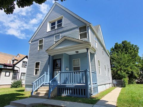 Photo of 2148 N 29th St, Milwaukee, WI 53208 (MLS # 1809337)