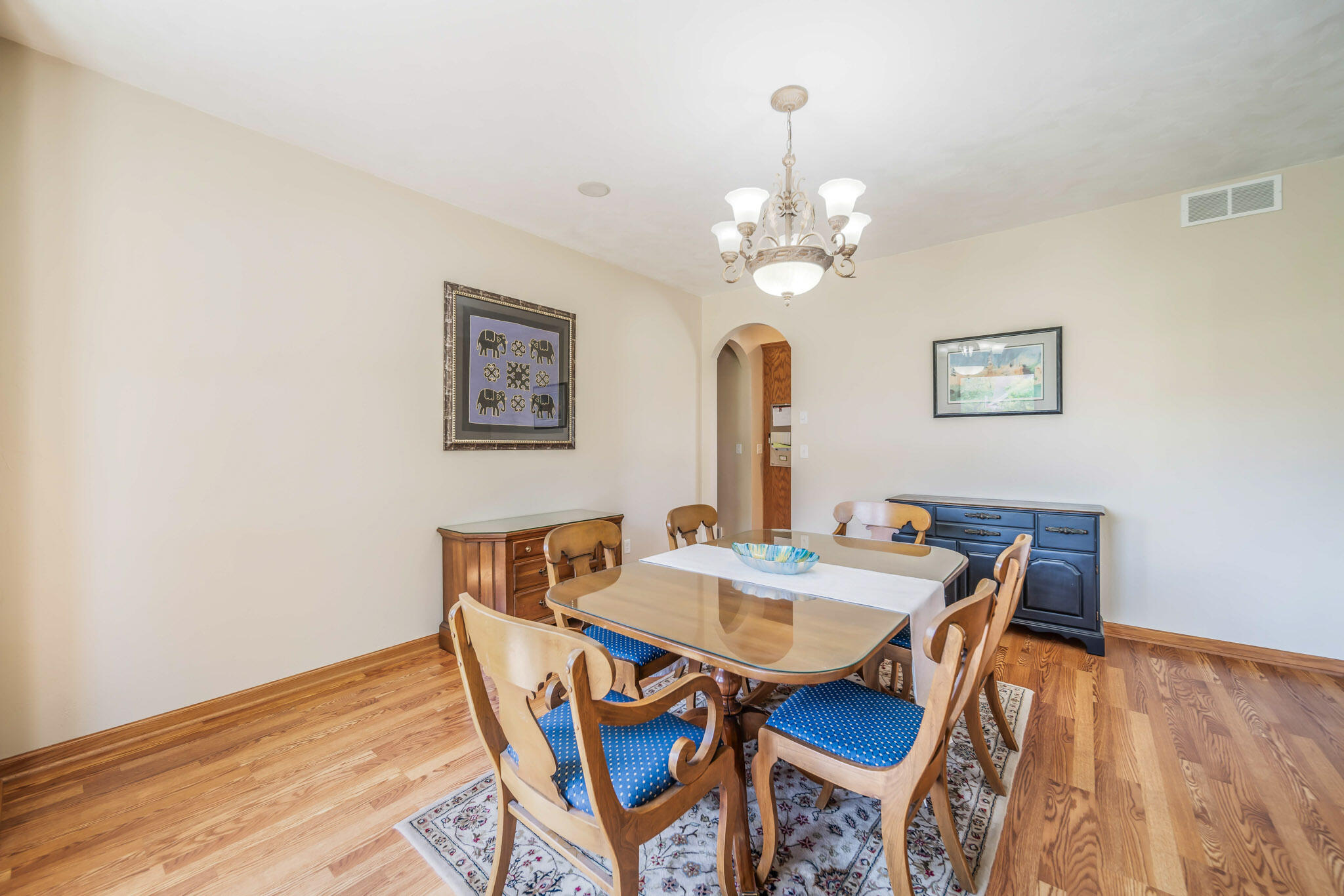 Sherwood, Wisconsin 54169, United States, 6 Bedrooms Bedrooms, ,5 BathroomsBathrooms,Residential,Active,56019