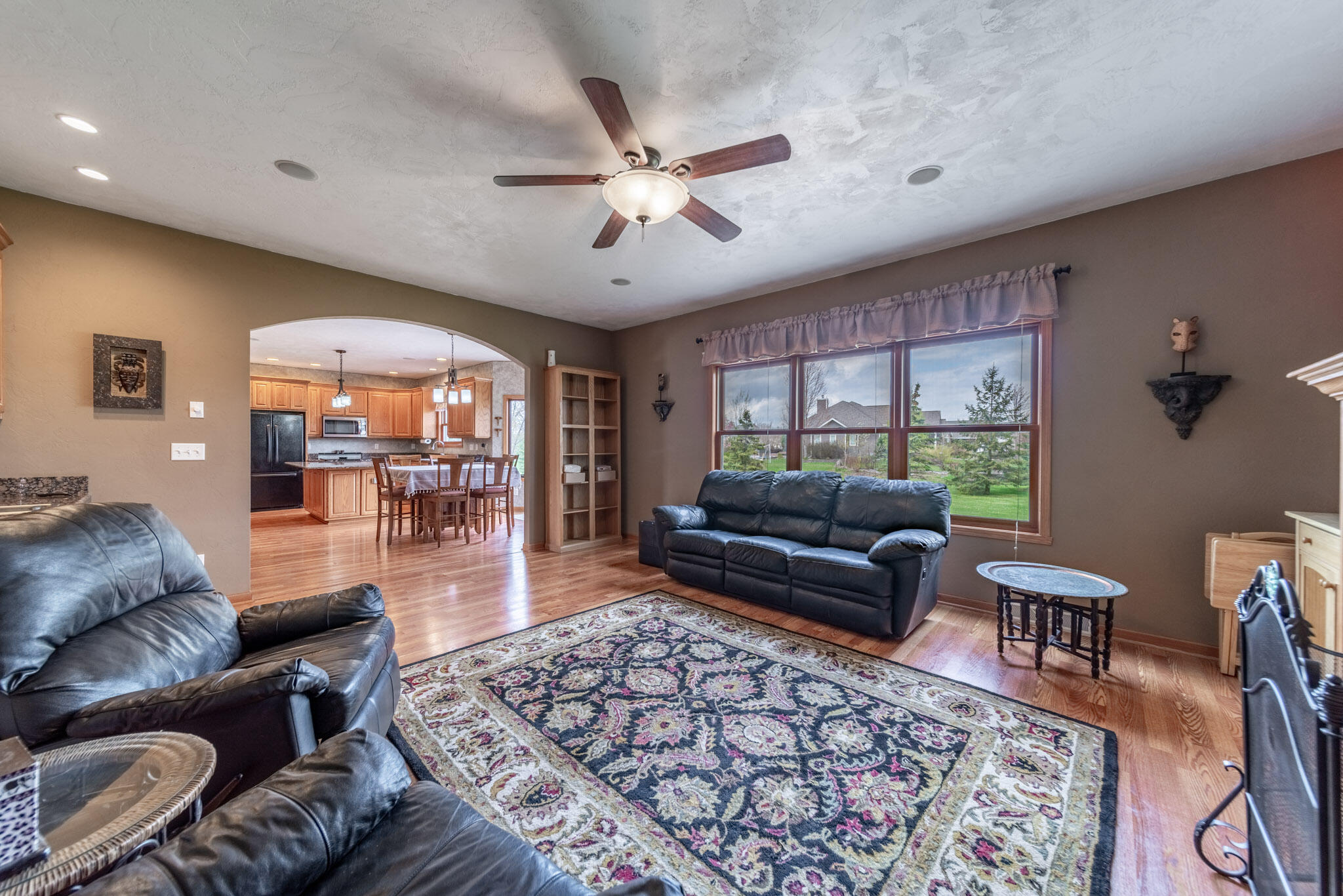 Sherwood, Wisconsin 54169, United States, 6 Bedrooms Bedrooms, ,5 BathroomsBathrooms,Residential,Active,56019