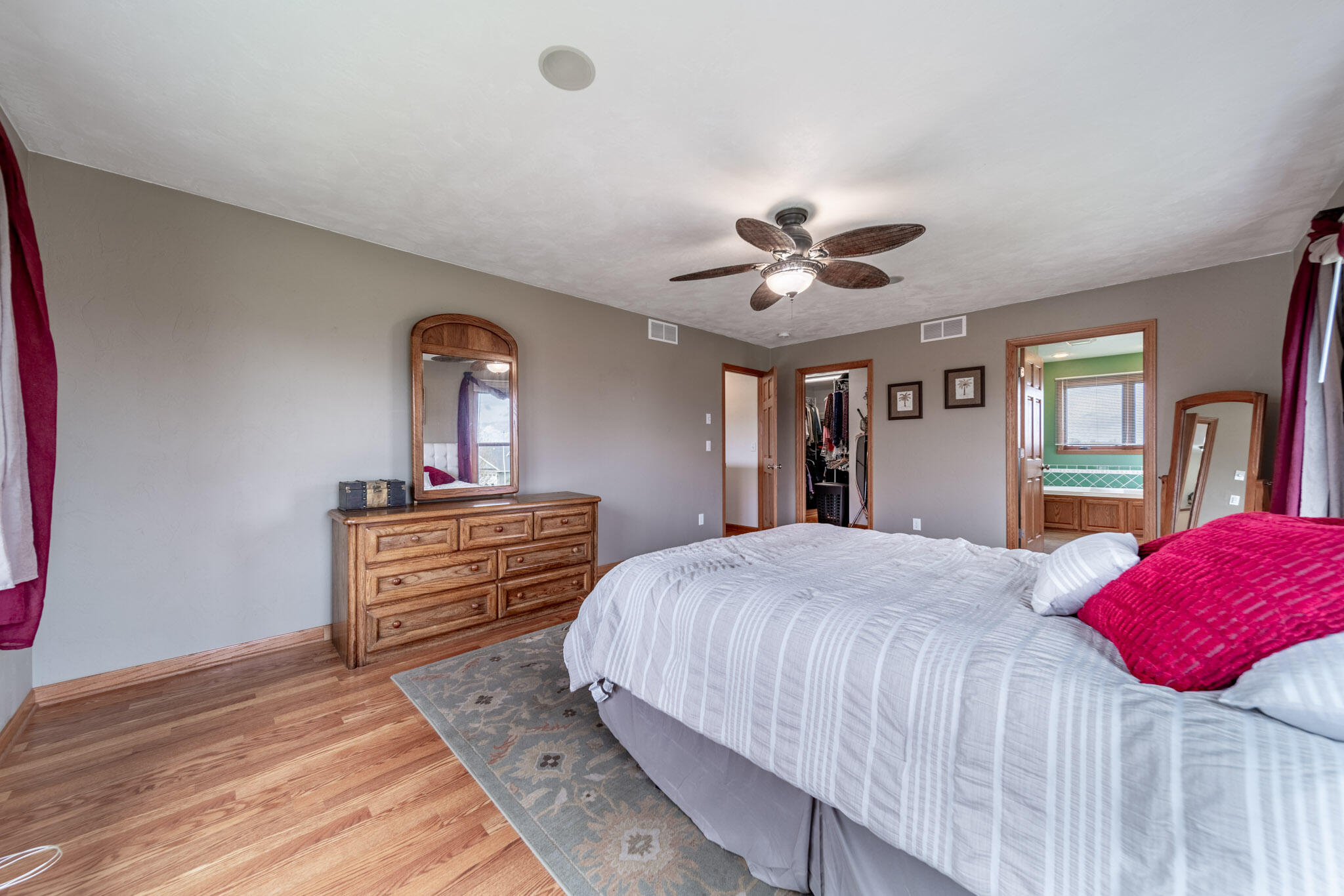 Sherwood, Wisconsin 54169, United States, 6 Bedrooms Bedrooms, ,5 BathroomsBathrooms,Residential,Active,56019