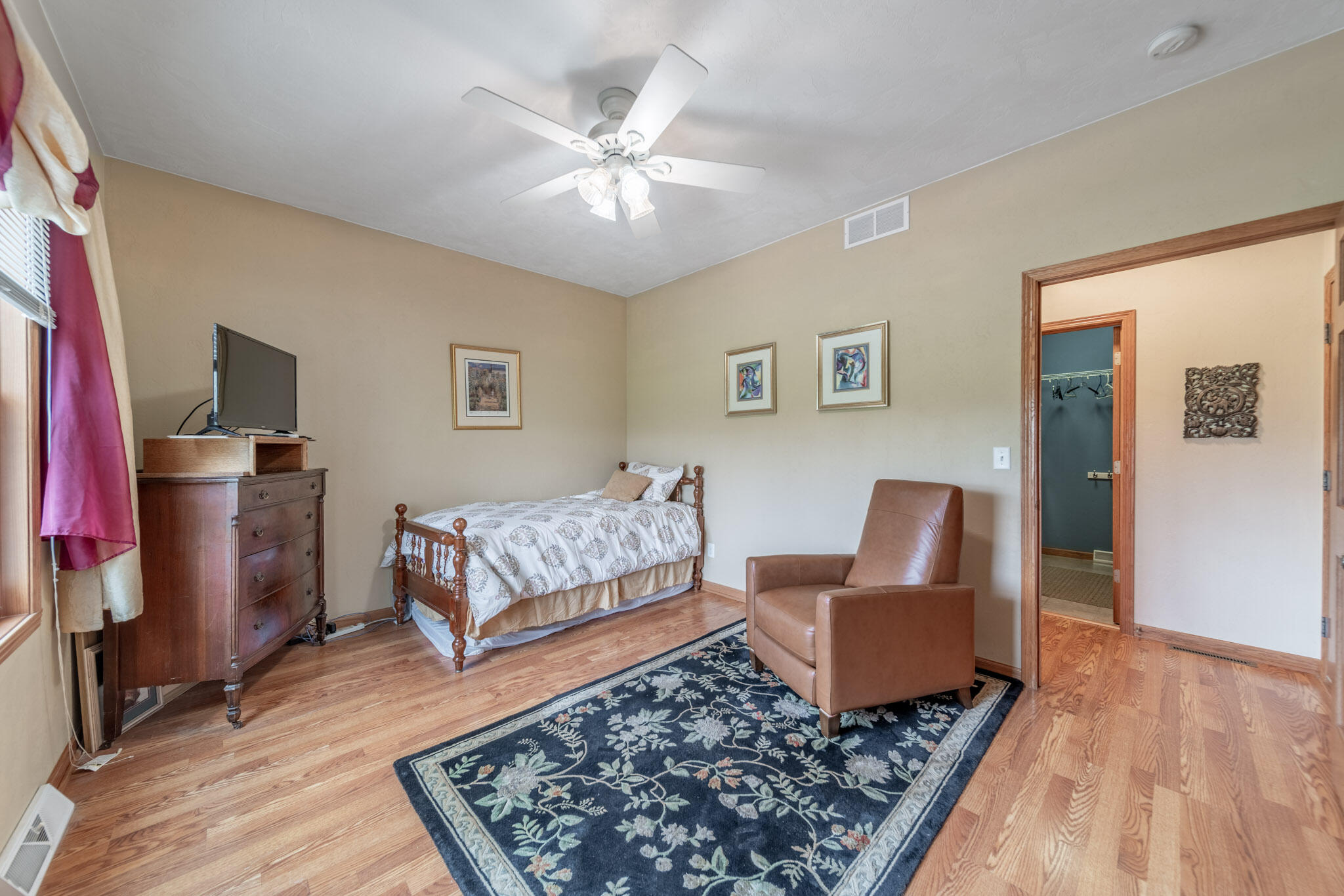 Sherwood, Wisconsin 54169, United States, 6 Bedrooms Bedrooms, ,5 BathroomsBathrooms,Residential,Active,56019