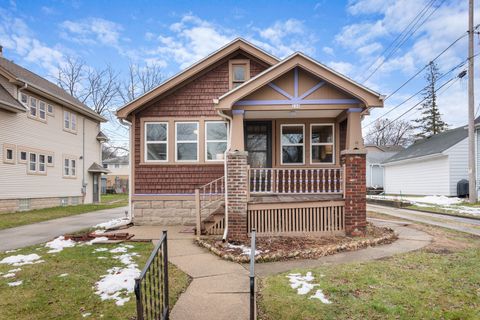 Photo of 220 N 59th St, Milwaukee, WI 53213 (MLS # 1869585)