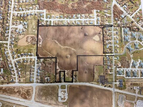 Photo of 3901 S Old Green Bay Rd, Mount Pleasant, WI 53403 (MLS # 1721369)