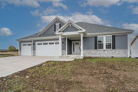 W193N4971 Rosemary Rdg, Menomonee Falls, WI 53051 - #: 1893508