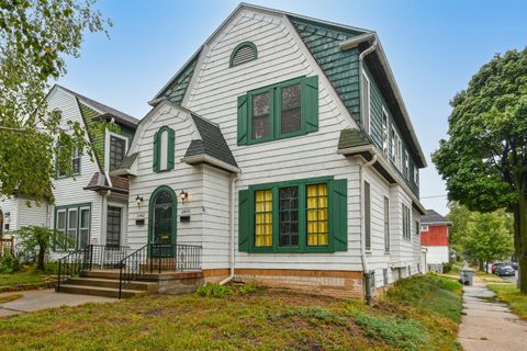 Photo of 2400 N 56th St, Milwaukee, WI 53210 (MLS # 1850141)