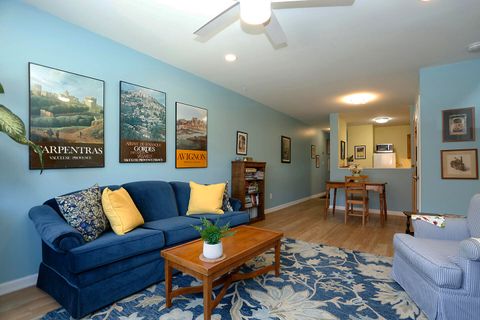 Photo of 2222 E Belleview Pl, Milwaukee, WI 53211 (MLS # 1833381)