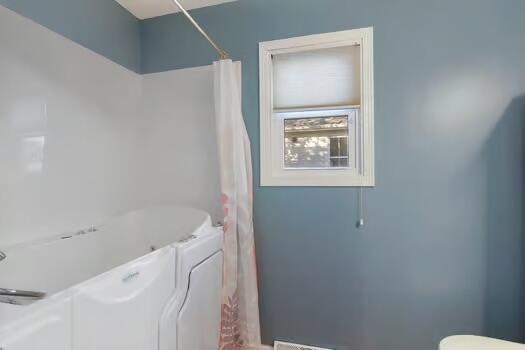 Kenosha, Wisconsin 53140, United States, 4 Bedrooms Bedrooms, ,3 BathroomsBathrooms,Residential,Active,36821