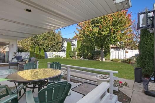 Kenosha, Wisconsin 53140, United States, 4 Bedrooms Bedrooms, ,3 BathroomsBathrooms,Residential,Active,36821