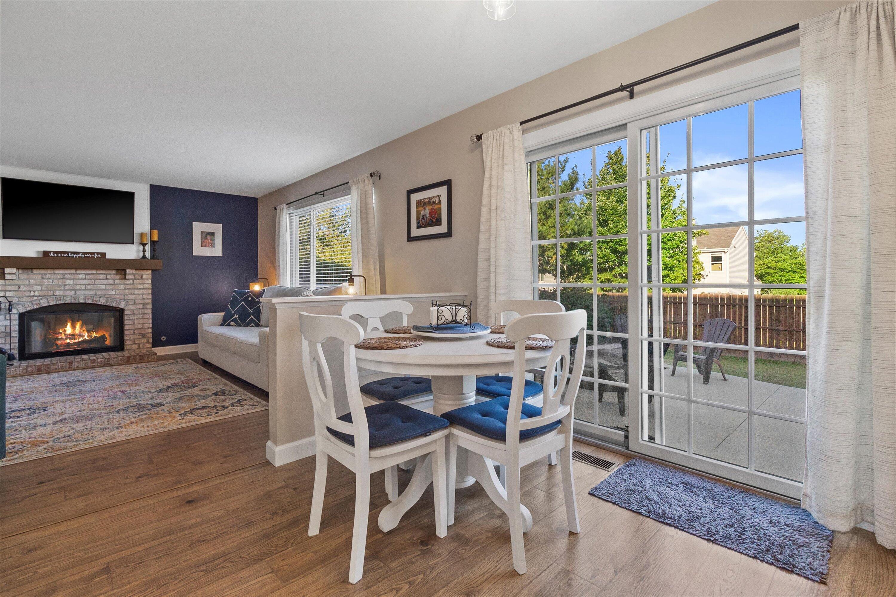 Kenosha, Wisconsin 53142, United States, 4 Bedrooms Bedrooms, ,3 BathroomsBathrooms,Residential,Active,40904