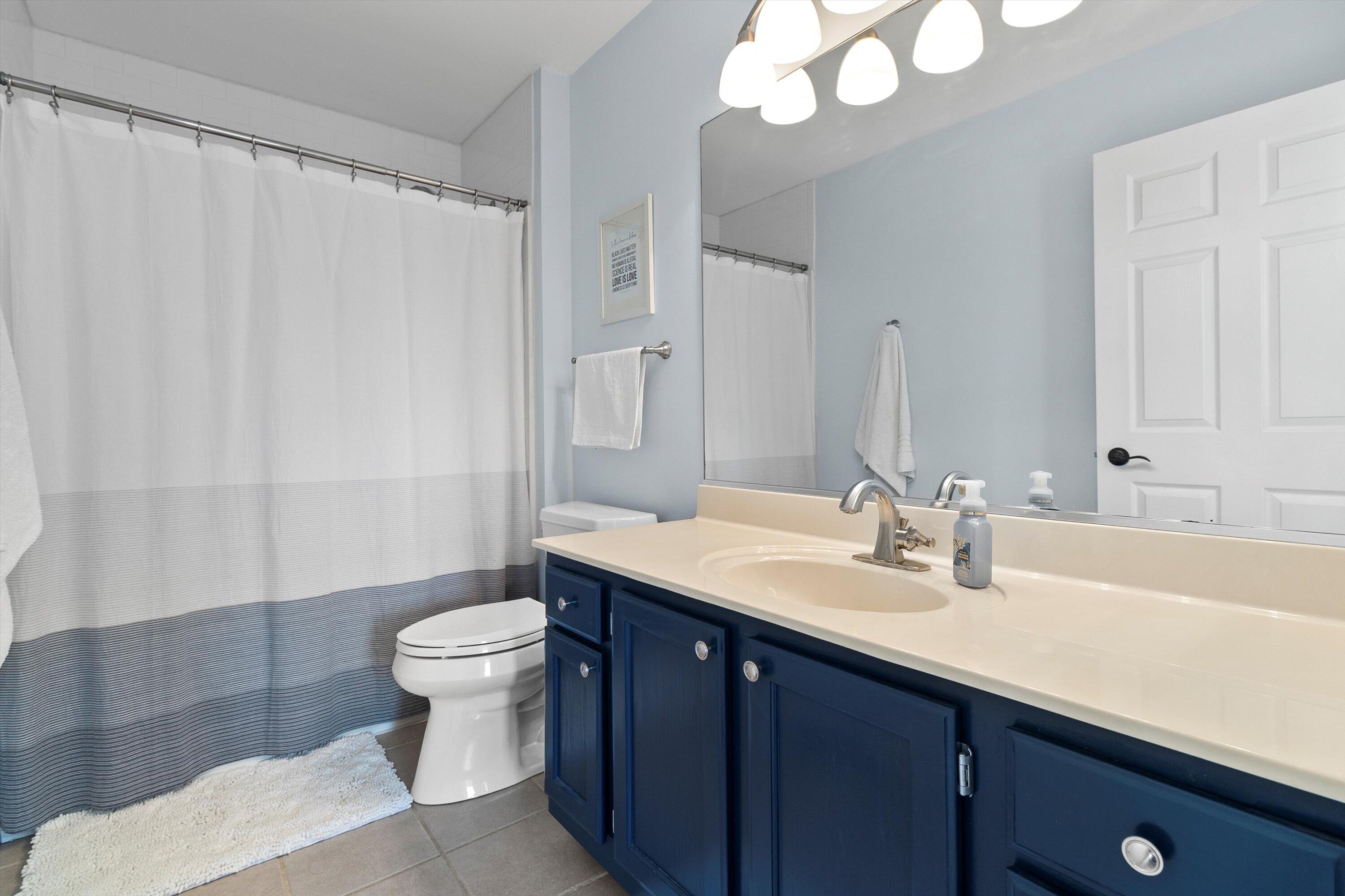 Kenosha, Wisconsin 53142, United States, 4 Bedrooms Bedrooms, ,3 BathroomsBathrooms,Residential,Active,40904