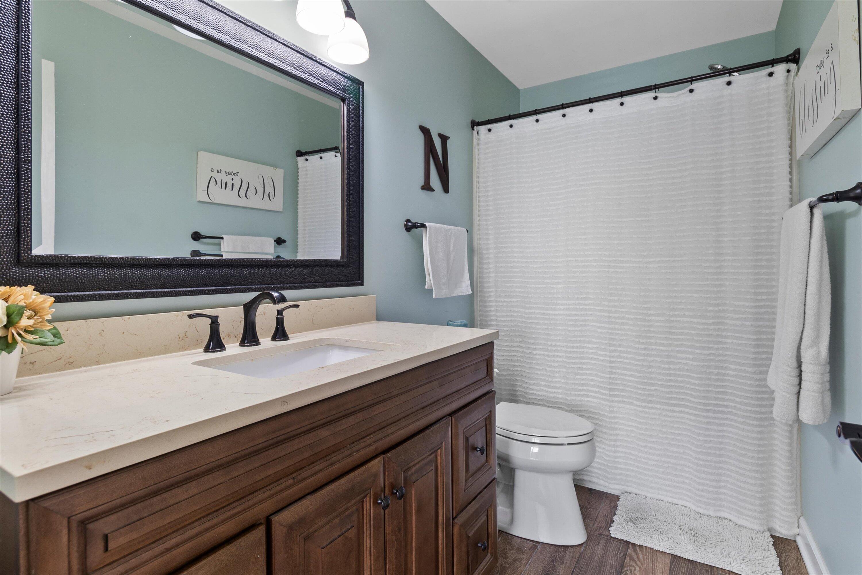 Kenosha, Wisconsin 53142, United States, 4 Bedrooms Bedrooms, ,3 BathroomsBathrooms,Residential,Active,40904