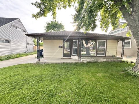 3615 N 97th St, Milwaukee, WI 53222 - #: 1876075