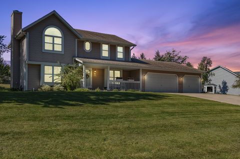 W257N7025 Victoria Cir, Lisbon, WI 53089 - #: 1894989