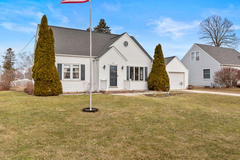 Photo of 202 E Douglas St, Port Washington, WI 53074 (MLS # 1865843)