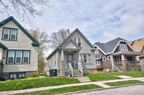 Photo of 3361 N Palmer St, Milwaukee, WI 53212 (MLS # 1831883)