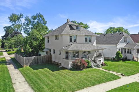 Photo of 626 Madison Ave, South Milwaukee, WI 53172 (MLS # 1877753)