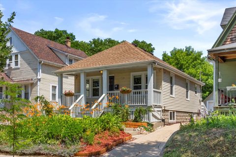 Photo of 322 N 59th St, Milwaukee, WI 53213 (MLS # 1842223)