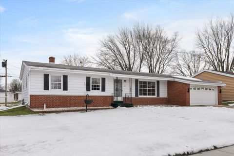 Photo of 231 W Beutel Rd, Port Washington, WI 53074 (MLS # 1863501)