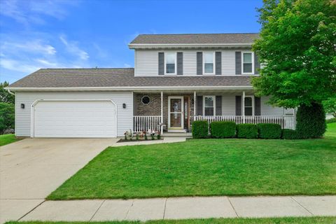 Photo of 579 Oak Spring Dr, Lomira, WI 53048 (MLS # 1887838)