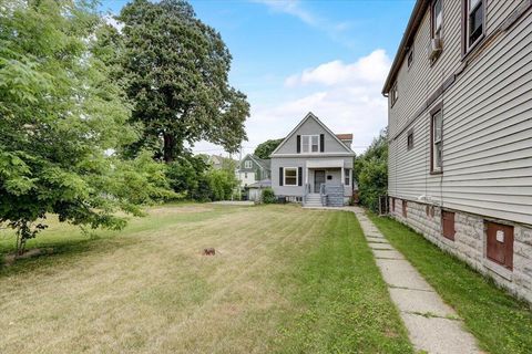 Photo of 2764 N Holton St, Milwaukee, WI 53212 (MLS # 1837479)