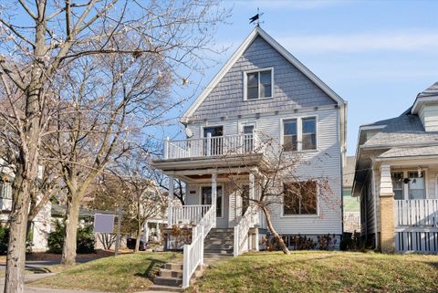 Photo of 3356 N Pierce St, Milwaukee, WI 53212 (MLS # 1817994)