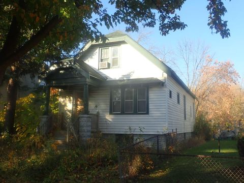 Photo of 2941 Dr William Finlayson St, Milwaukee, WI 53212 (MLS # 1831906)