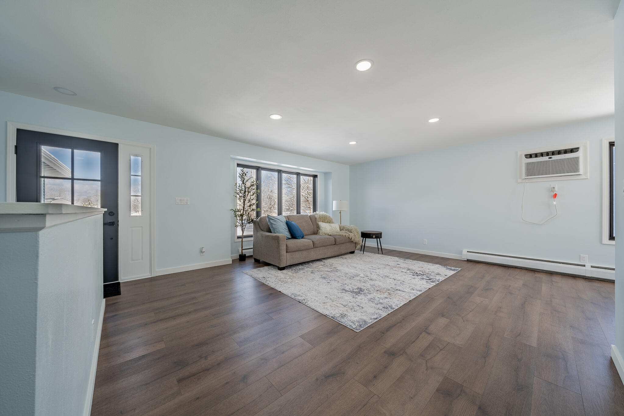 Barton, Wisconsin 53090, United States, 3 Bedrooms Bedrooms, ,2 BathroomsBathrooms,Residential,Active,64600