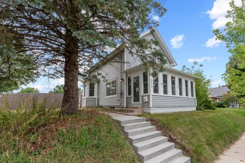 Photo of 513 N Milwaukee St, Port Washington, WI 53074 (MLS # 1849719)