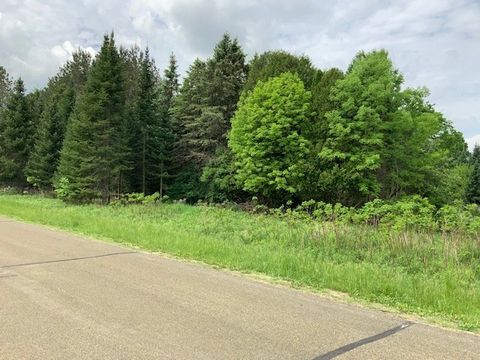 Photo of Lt4 Danbury Dr, Emmet, WI 53098 (MLS # 1742452)