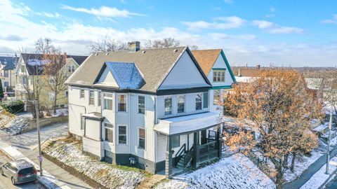 Photo of 3201 W National Ave, Milwaukee, WI 53215 (MLS # 1859062)