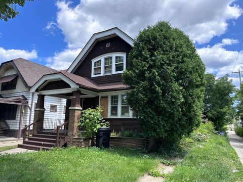 Photo of 3520 N Vel R Phillips Ave, Milwaukee, WI 53212 (MLS # 1843017)