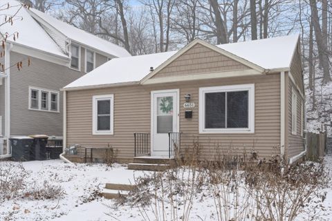 Photo of 6651 Hillside Ln, Wauwatosa, WI 53213 (MLS # 1824911)