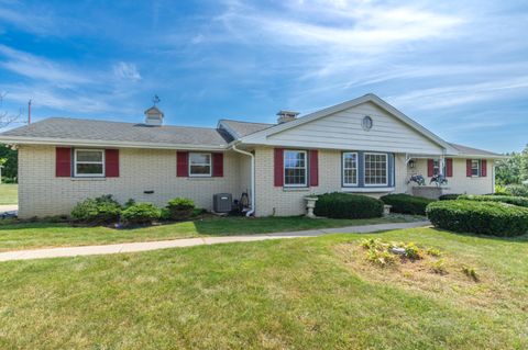 S68W12635 Bristlecone Ln, Muskego, WI 53150 - #: 1890434