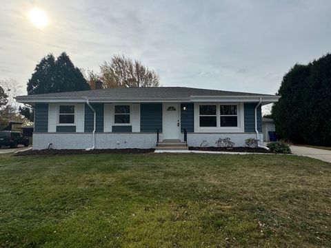 Photo of 1529 Scott Rd, Port Washington, WI 53074 (MLS # 1897870)