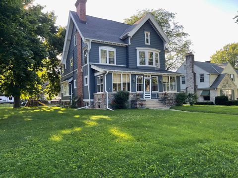 237 Grand Ave, Hartford, WI 53027 - #: 1885146