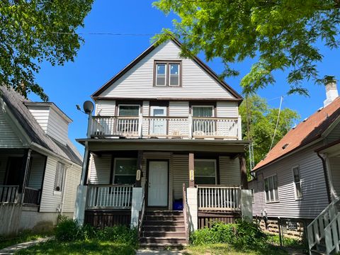 Photo of 3337 N Palmer St, Milwaukee, WI 53212 (MLS # 1842547)