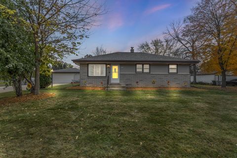 Photo of 7813 W Bradley Rd, Milwaukee, WI 53223 (MLS # 1816920)