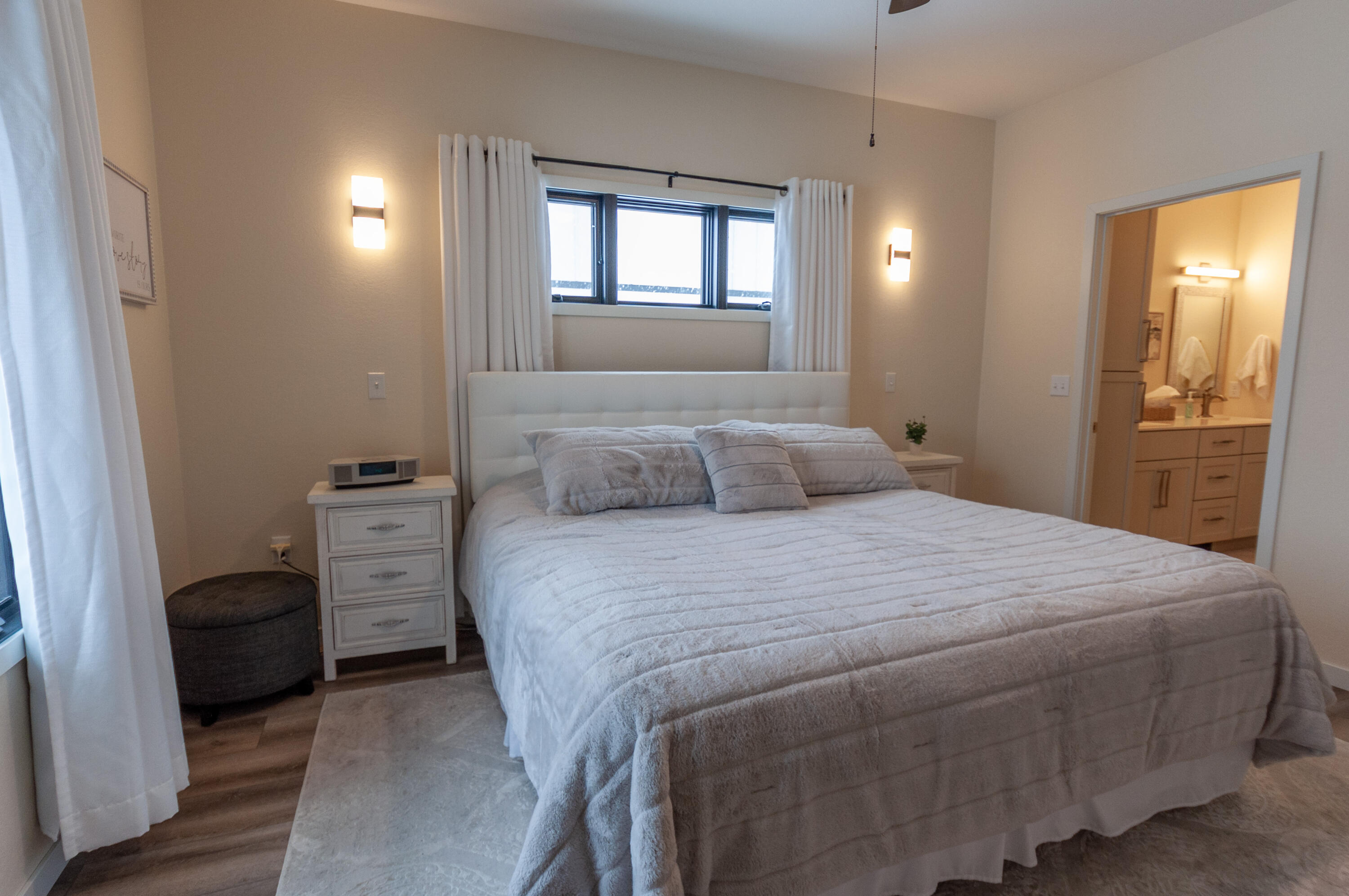 La Crescent, Minnesota 55947, United States, 3 Bedrooms Bedrooms, ,2 BathroomsBathrooms,Residential,Pending,61243