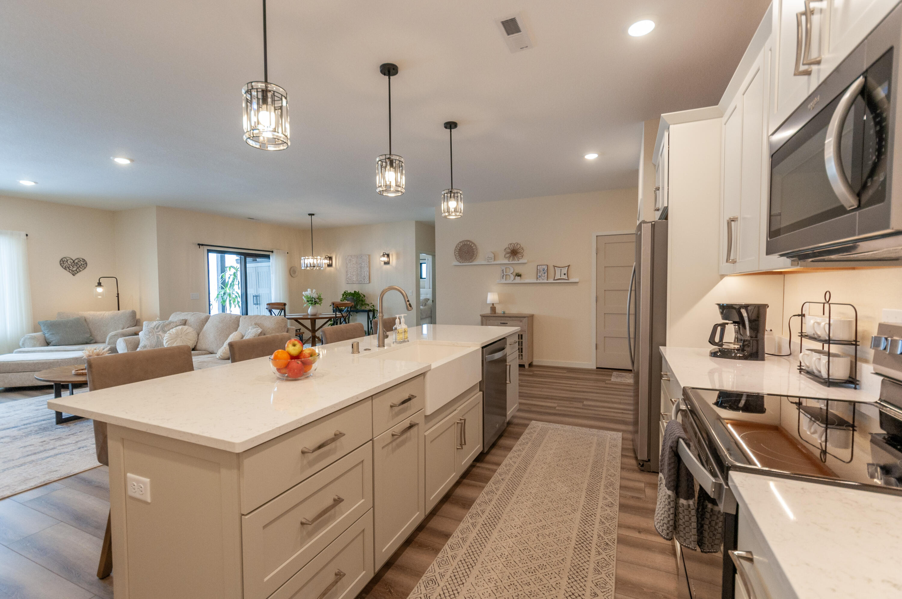 La Crescent, Minnesota 55947, United States, 3 Bedrooms Bedrooms, ,2 BathroomsBathrooms,Residential,Pending,61243