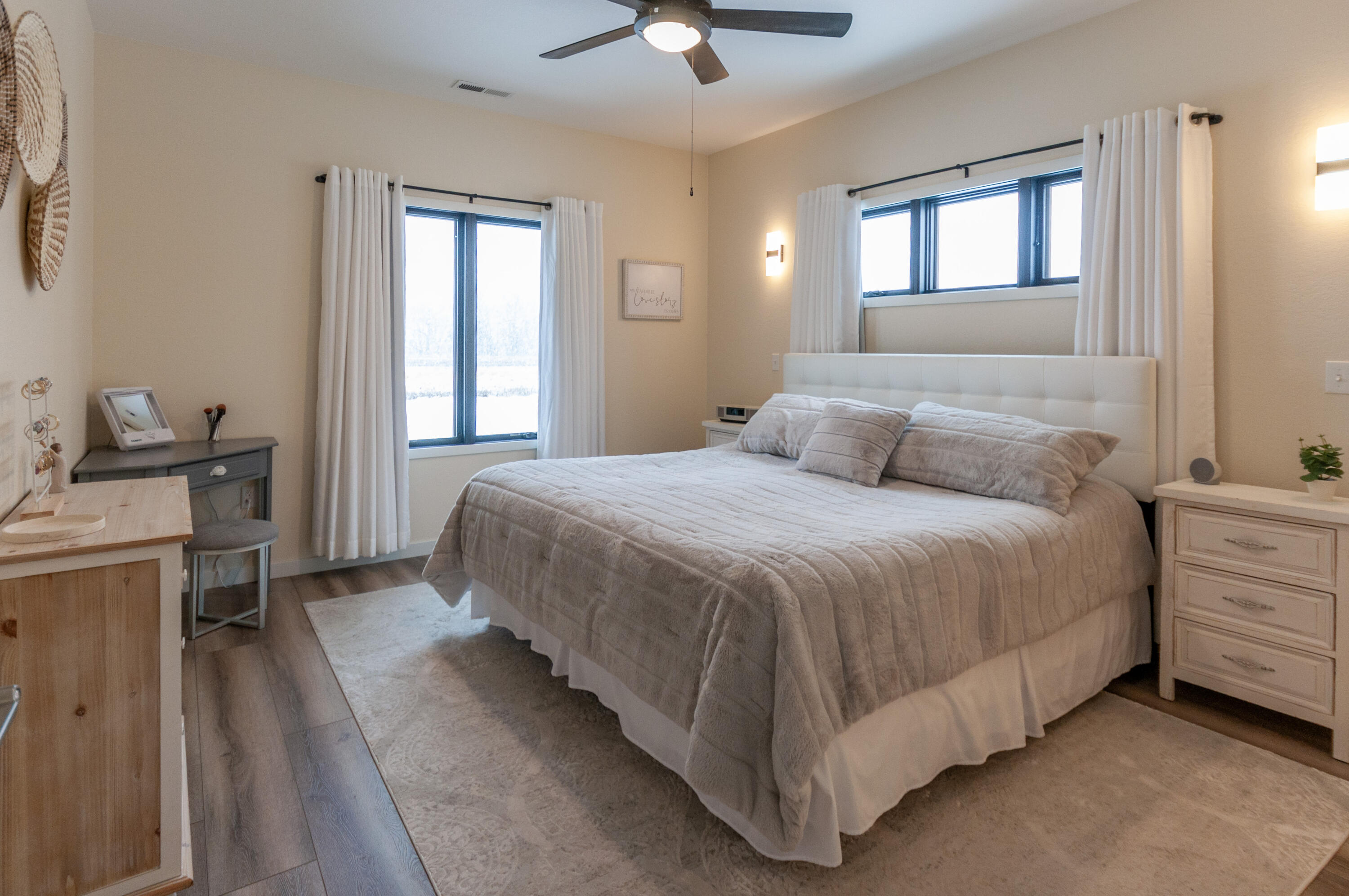 La Crescent, Minnesota 55947, United States, 3 Bedrooms Bedrooms, ,2 BathroomsBathrooms,Residential,Pending,61243