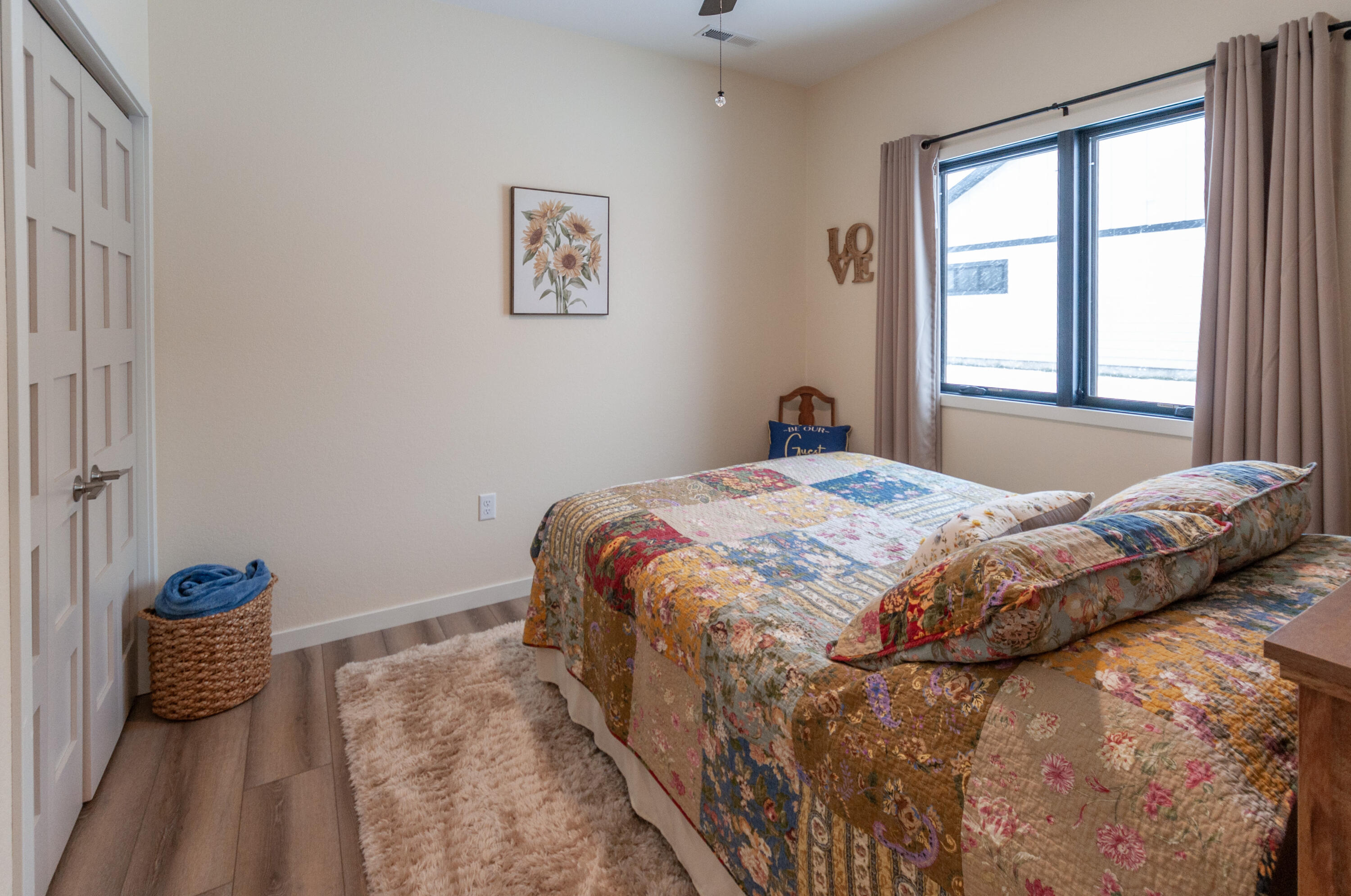 La Crescent, Minnesota 55947, United States, 3 Bedrooms Bedrooms, ,2 BathroomsBathrooms,Residential,Pending,61243