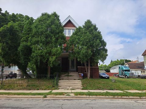 Photo of 3103 N Palmer St, Milwaukee, WI 53212 (MLS # 1849327)