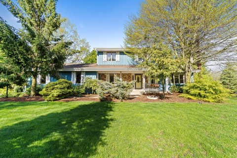 Photo of 1595 Skyline Dr, Cedarburg, WI 53012 (MLS # 1874671)