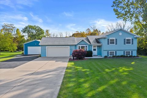 Photo of 6235 Highway 31, Caledonia, WI 53402 (MLS # 1823173)
