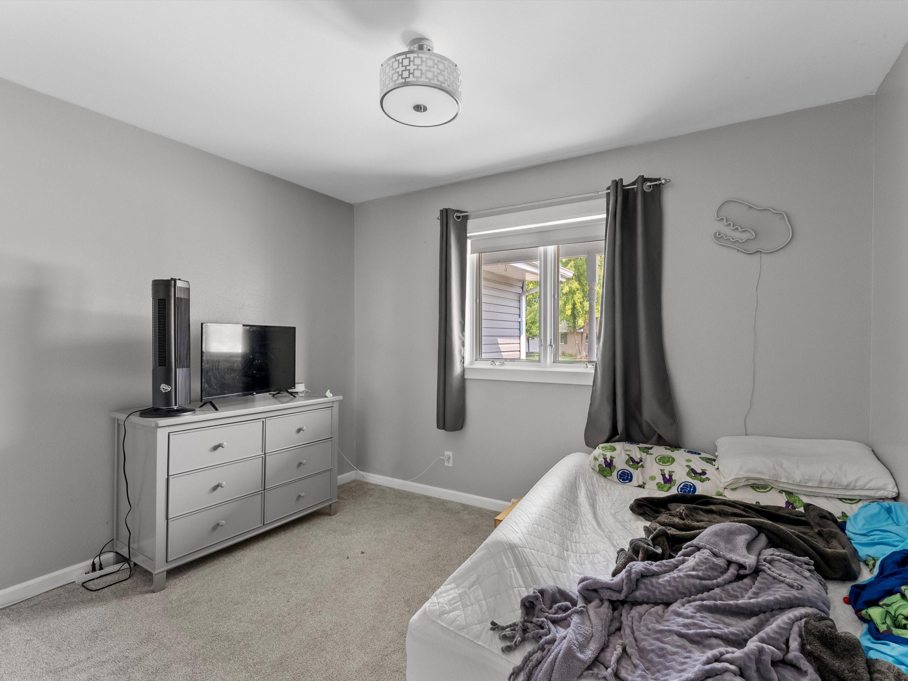 Manitowoc, Wisconsin 54220, United States, 3 Bedrooms Bedrooms, ,2 BathroomsBathrooms,Residential,Active,39894