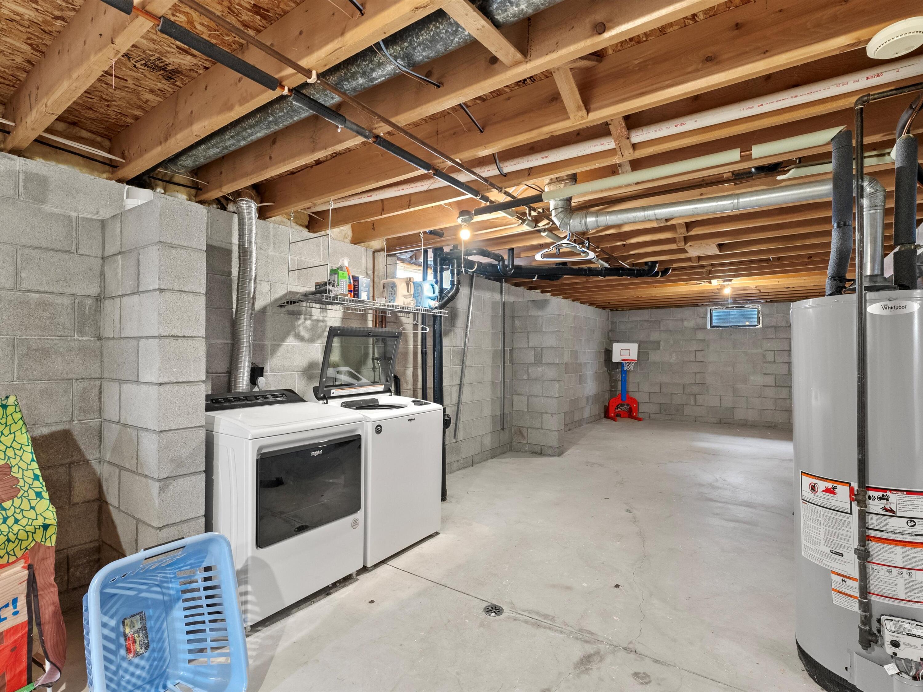 Manitowoc, Wisconsin 54220, United States, 3 Bedrooms Bedrooms, ,2 BathroomsBathrooms,Residential,Active,39894