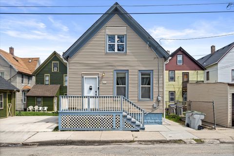 Photo of 2816 N Hubbard St, Milwaukee, WI 53212 (MLS # 1833213)