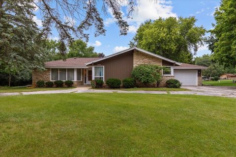 14500 Woodridge Cir, Brookfield, WI 53005 - #: 1890290